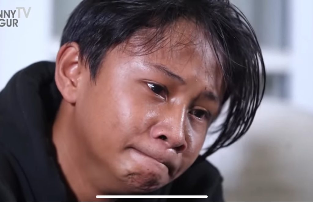 Mengenal Kisah Sosok Fajar Sad Boy, Menangis Karena Pacar