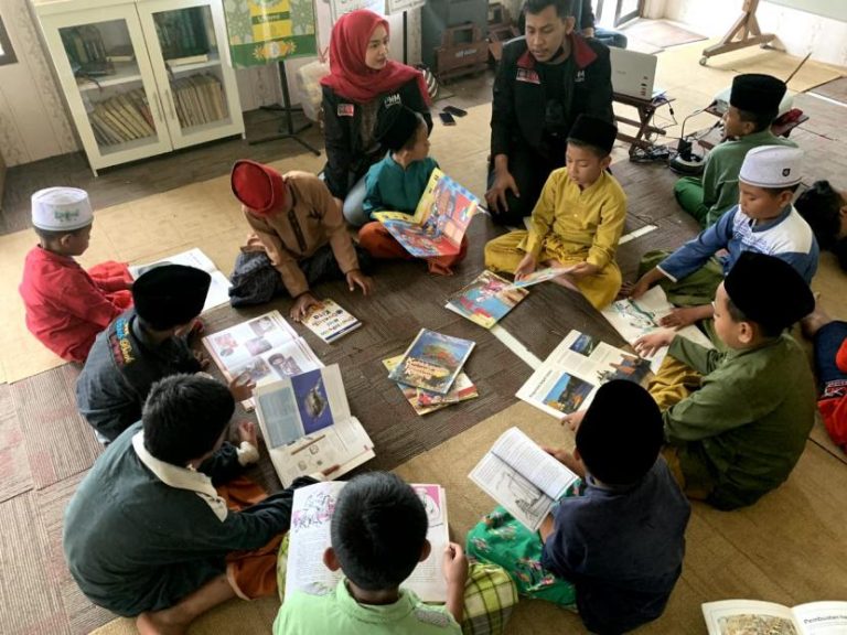 Materi IPS Kelas 4 SD : Mengapa Manusia Perlu Melakukan Sosialisasi?