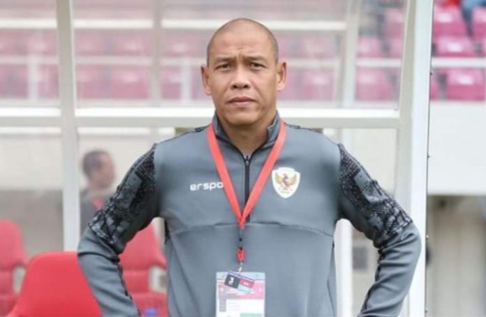 Coach Nova Arianto