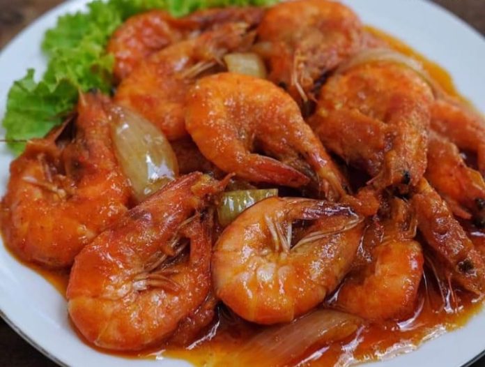 Resep Udang Saus Padang, Cocok untuk Pesta