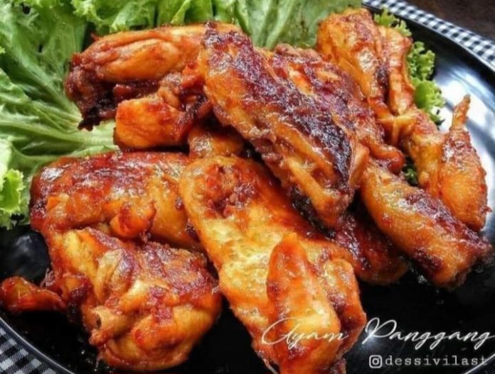 Resep Ayam Panggang, Enak dengan Lalapan