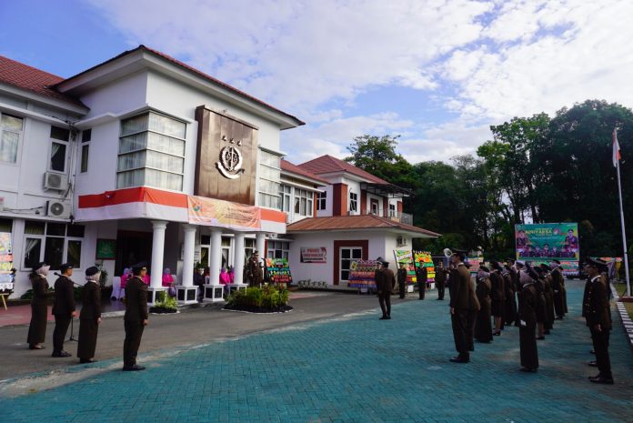 Hari Bhakti Adhyaksa ke-64: Kajari Barru Bacakan Amanat Jaksa Agung RI