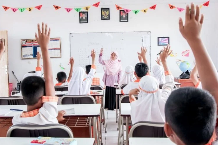 Guru Perlu Tingkatkan Skill di Era AI, Simak Langkah-langkahnya