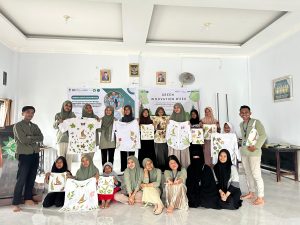 Green Leadership Indonesia Sulbar Edukasi Pembuatan Ecoprint dan Ecobrick