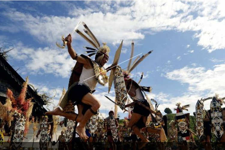 Mengenal Tari Kancet Papatai, Tarian Tradisional dari Kalimantan Timur