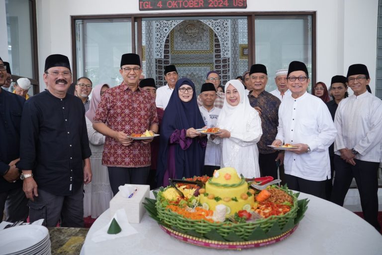 Anies Baswedan Hadiri Syukuran 2 Tahun Masjid At Tabayyun