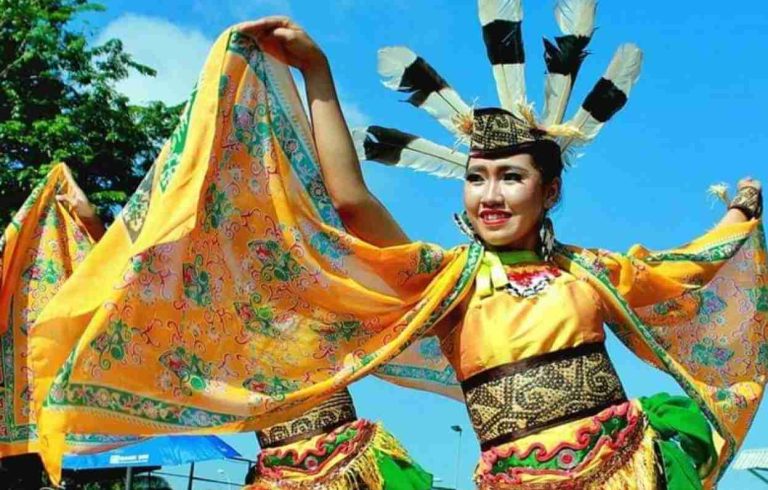 Mengenal Tari Babangsai, tarian Tradisional dari Provinsi Kalimantan Tengah