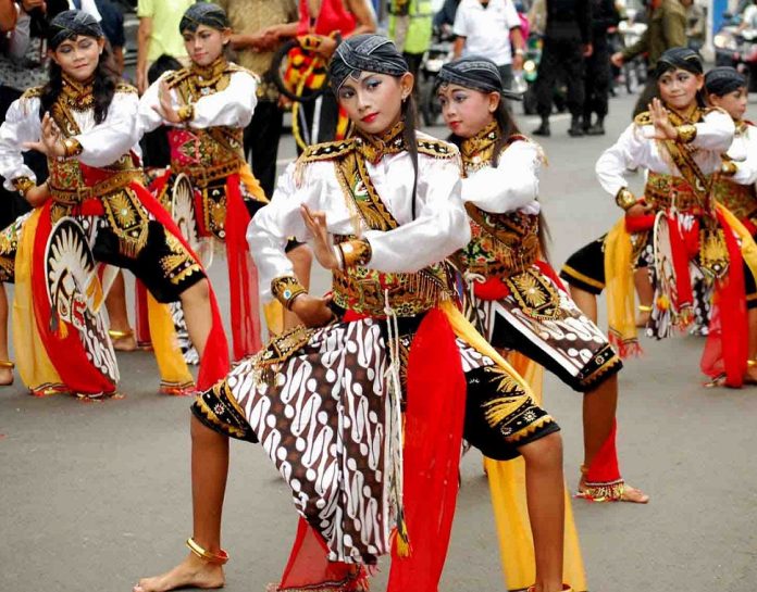 Tari Jaran Kepang