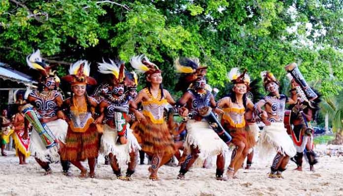 Tarian tradisional Papua Selatan