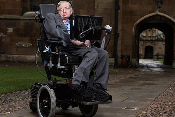 Mengenal Stephen Hawking, Salah Satu Ilmuwan Terkemuka