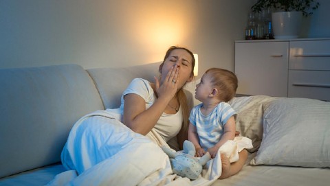 3 Alasan Bayi Susah Tidur di Malam Hari dan Tips Mengatasinya