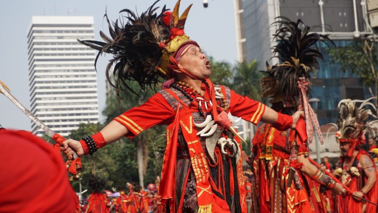 Simak!! Sejarah dan Makna Tari Cakalele Tarian Tradisional Dari Provinsi Sulawesi Utara