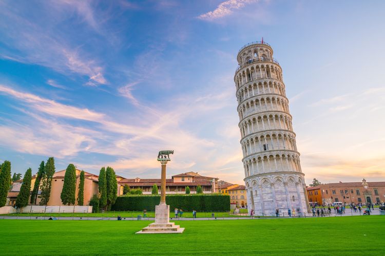 Sejarah Dan Keunikan Menara Miring Pisa