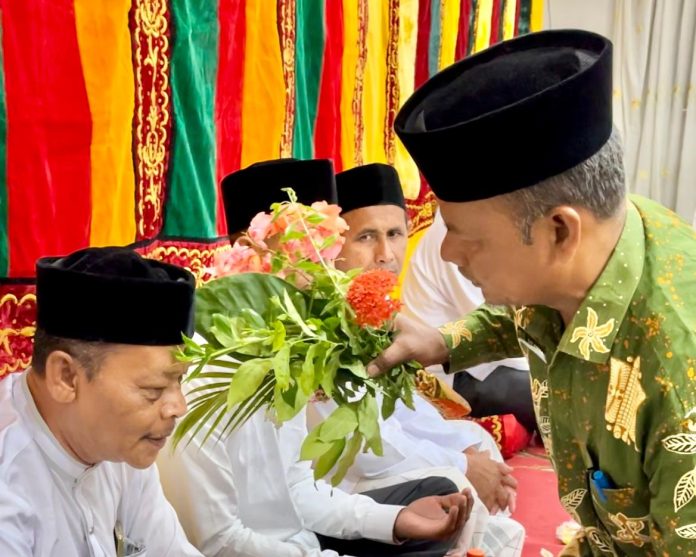 Peusijuk Tradisi Adat Khas Aceh