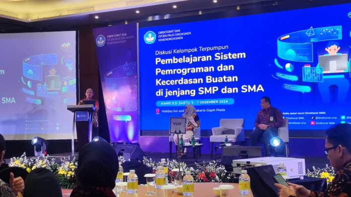 Percepat Transformasi Digital, Kemendikdasmen Bahas Pembelajaran Coding dan AI