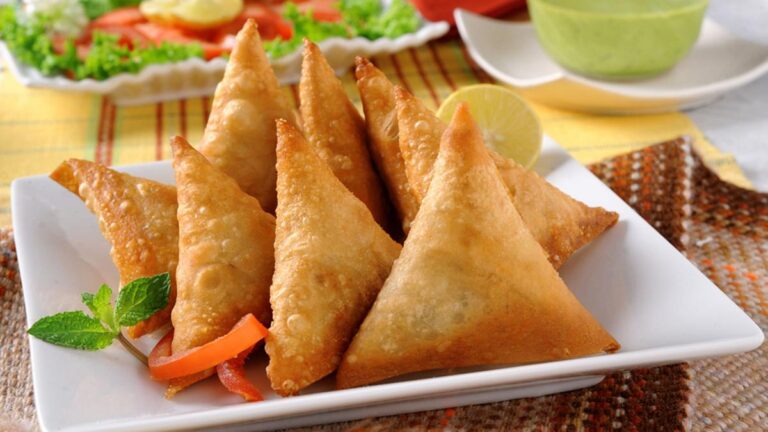 Resep Samosa 2 Versi, Lezat dan Renyah